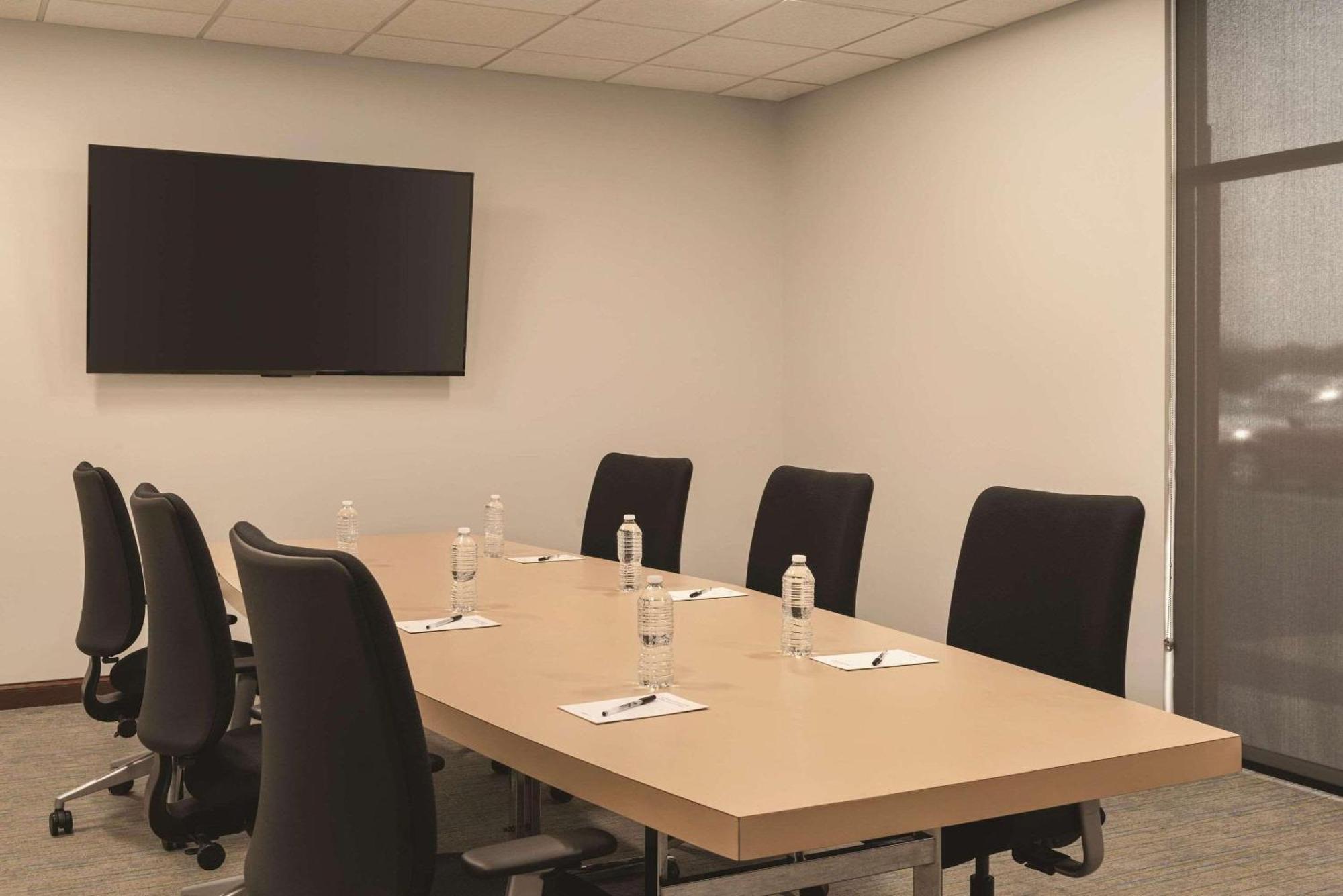 Radisson Hotel & Conference Center Rockford Luaran gambar