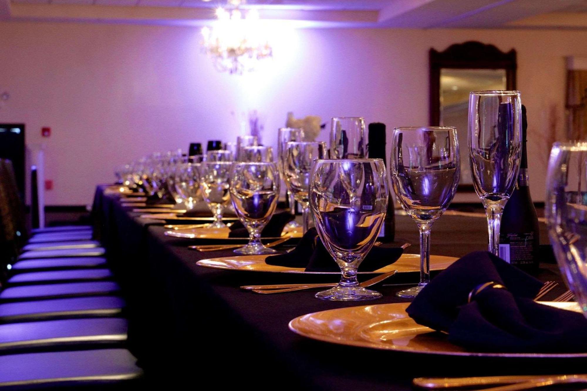 Radisson Hotel & Conference Center Rockford Luaran gambar