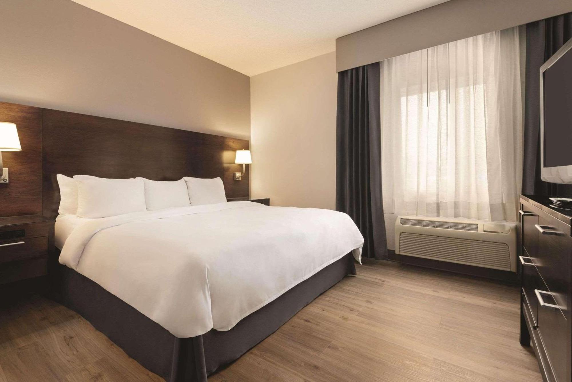 Radisson Hotel & Conference Center Rockford Luaran gambar