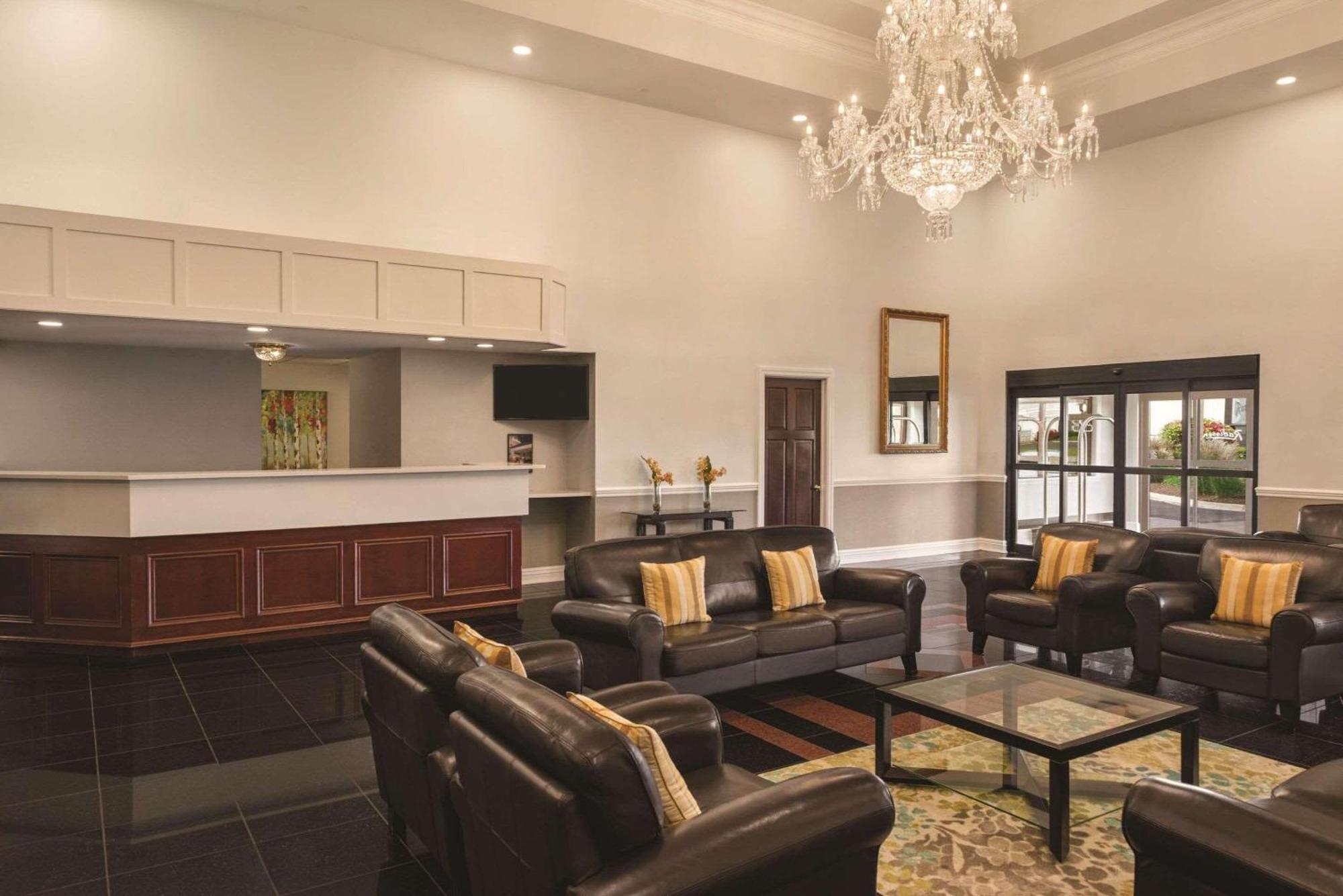 Radisson Hotel & Conference Center Rockford Luaran gambar