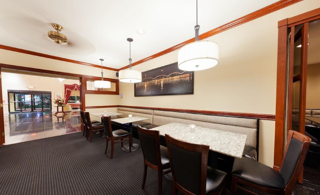 Radisson Hotel & Conference Center Rockford Luaran gambar